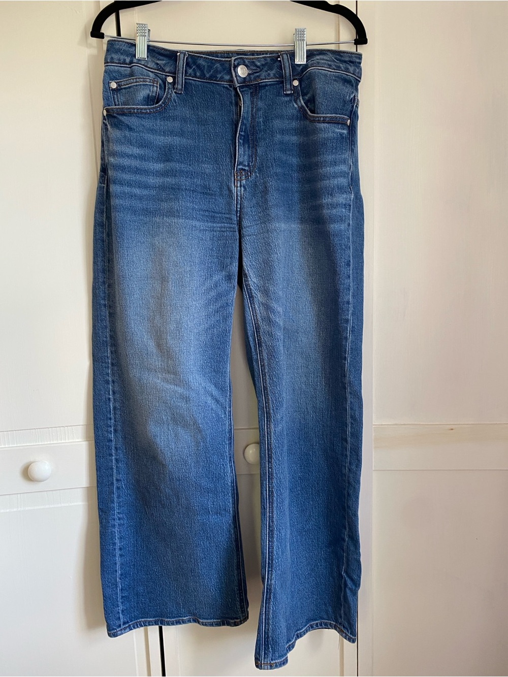Quince Bella Stretch Relaxed Straight Jeans.